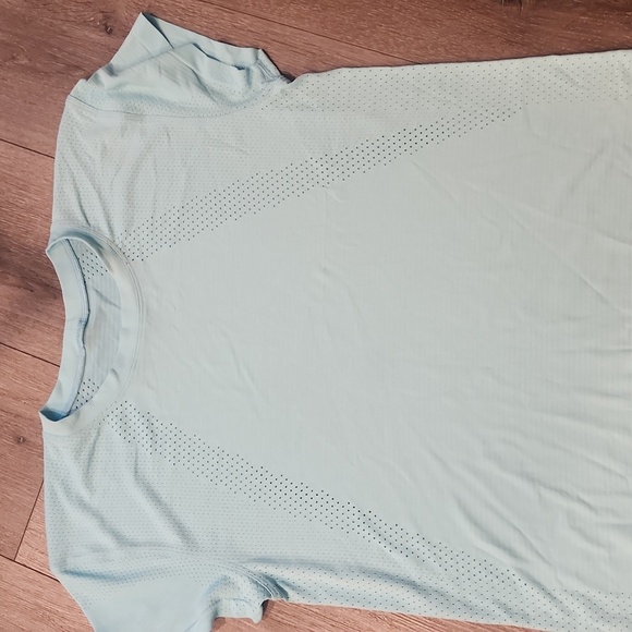 Lululemon Light Blue Women's Top - Picture 2 of 4